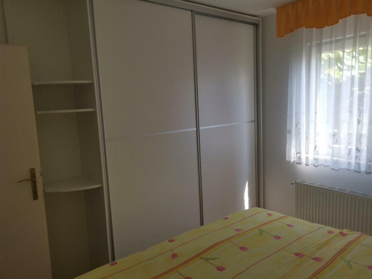 Apartma Soncek Premantura Zewnętrze zdjęcie