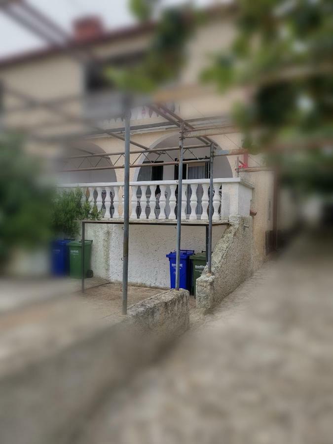 Apartma Soncek Premantura Zewnętrze zdjęcie